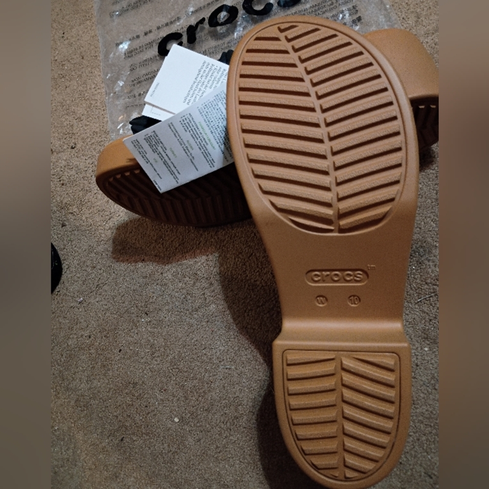 Crocs - Picture 5 of 5